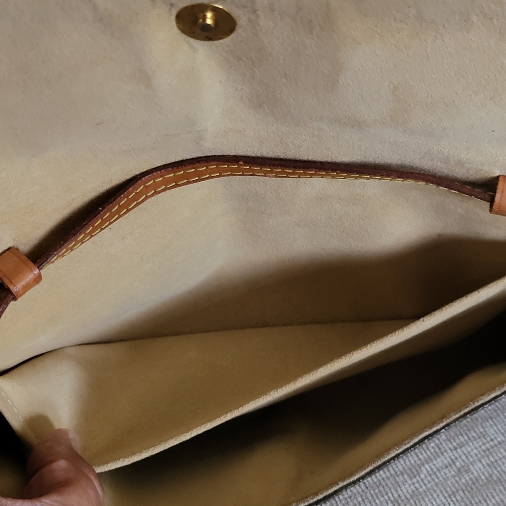 Louis Vuitton Monogram Pochette Twin GM Crossbody Bag Clutch 2 Way. Authentic.. - Picture 9 of 16